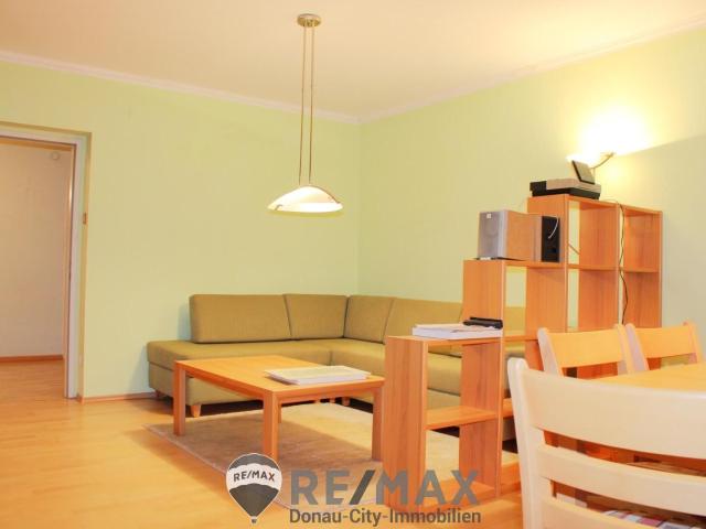 Ideal geschnittene 3 Zimmer Eigentumswohnung mit verglaster Loggia