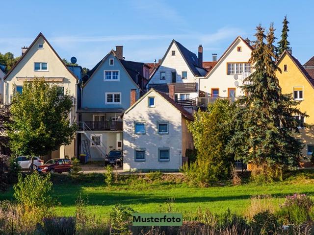 Ideal geschnittene 2 Zimmer Wohnung mit Outdoor Plus: Balkon & Gartenanteil