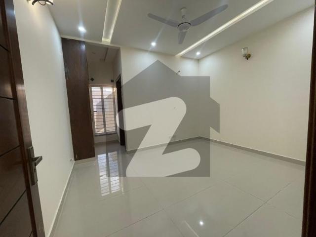 Ideal House In Islamabad Available For Rs. 300000 D 12/2
