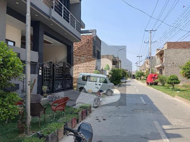 Ideal House Is Available For Sale In Gulberg Valley