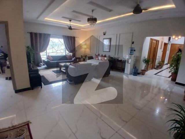 Ideal House Is Available For Sale In Top City 1
