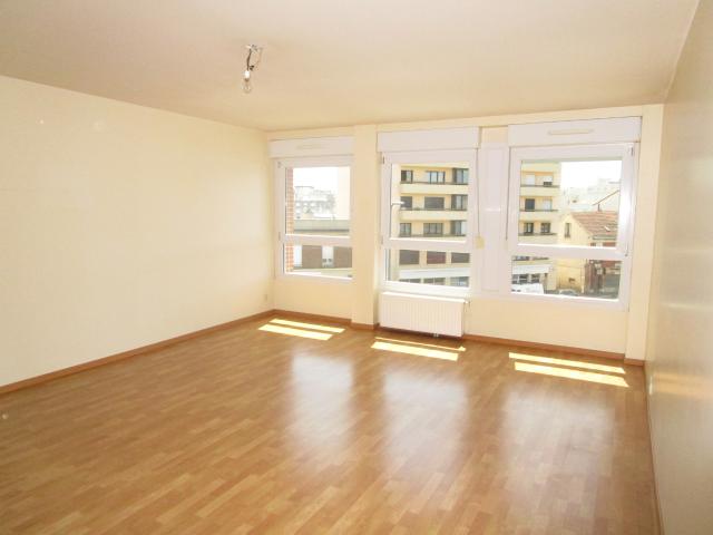 IDEAL INVESTISSEMENT SECTEUR AVENUE DE PARIS APPARTEMENT TYPE 2 de 67m2 + BOX GARAGE VENDU Loué
