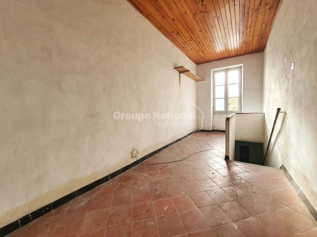 Idéal investisseur à vendre une maison à Miramas