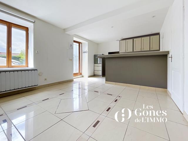 IDÉAL INVESTISSEUR ET PREMIER ACHAT APPARTEMENT UNE CHAMBRE AVEC BOX DE STOCKAGE