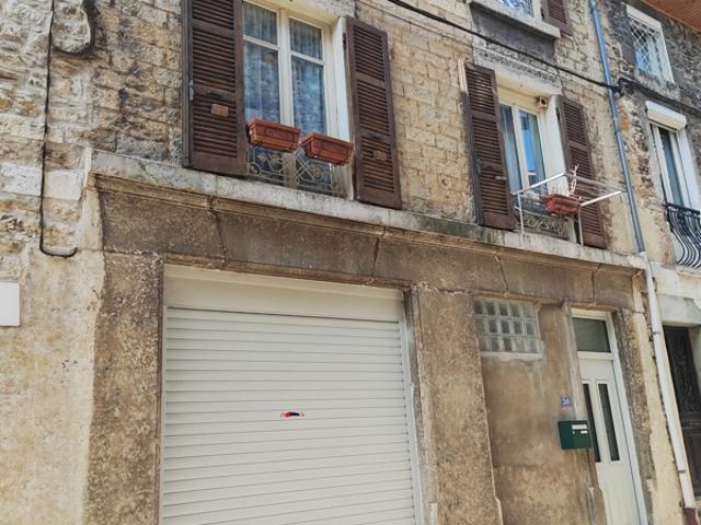 Idéal investisseur ou gîte LAGNIEU centre