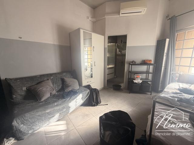 IDEAL INVESTISSEURS NIMES SAINT CESAIRE IMMEUBLE 120 M2 ENVIRON 3 STUDIO 1 T3