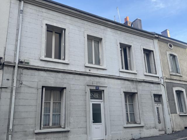 IDEAL INVESTISSEURS IMMEUBLE DE RAPPORT DE 2 LOGEMENTS DIVISIBLES / CHATEAUCREUX PROX. CENTRE VILLE