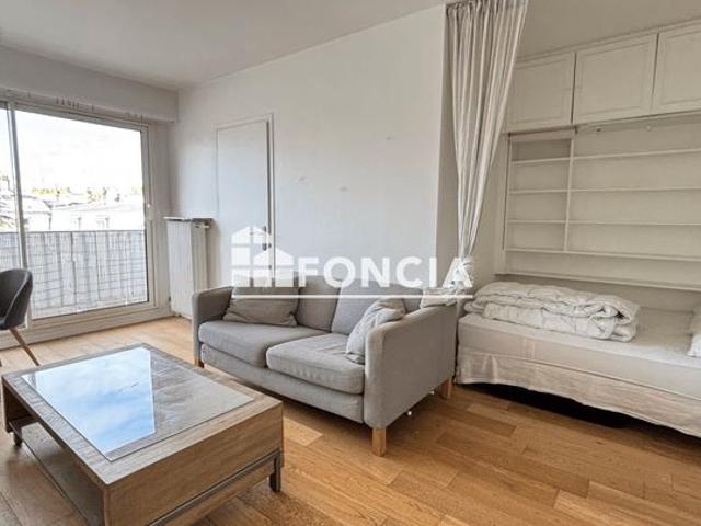 Idéal Investisseurs Jules Joffrin Marcadet Poissonniers 31m2 avec Balcon