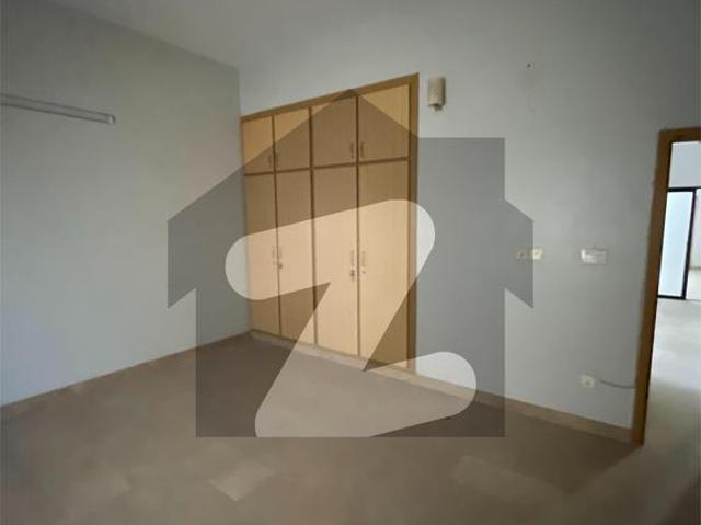 IDEAL LOCATION CORNER 260 Square Yards House For Sale Gulshan e Maymar Sector T