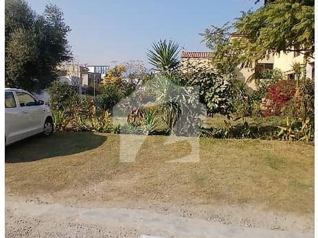 Ideal Location Corner Plot For Sale