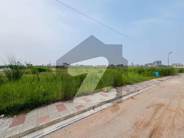Ideal Location Kanal, Margalah View Plot For Sale