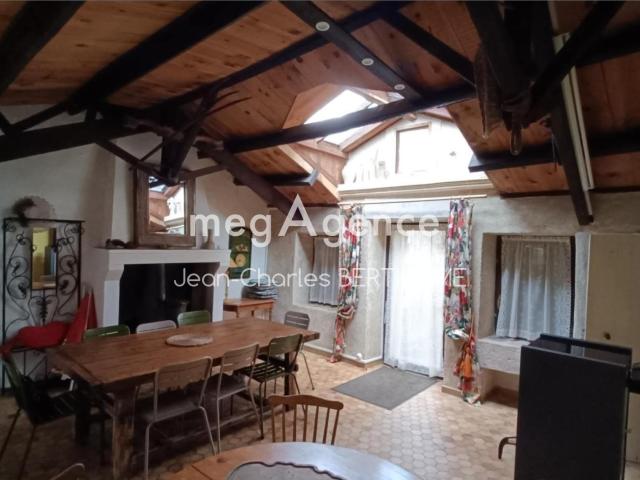 Idéal pour gite ou chambres d'hôtes, 172m2 habitable, avec en plus un terrain de 3400m2