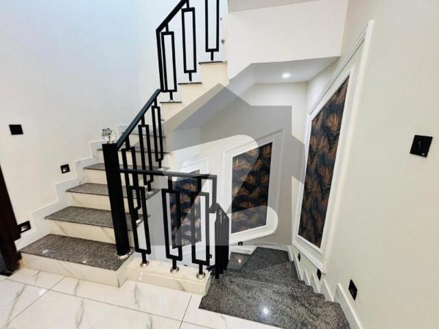 Ideal Prime Location 10 Marla House Available In, Citi Housing Society