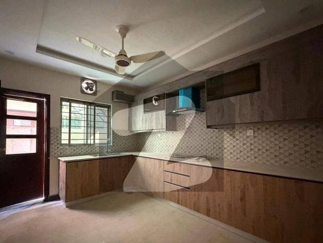 Ideal Prime Location 300 Square Yards Ho10 Use Has Landed On Market In Askari 6, Karachi