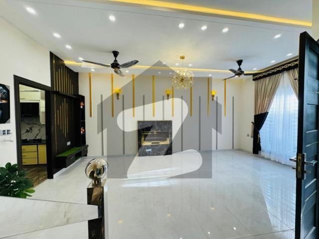 Ideal Prime Location House Is Available For sale In Gujranwala Royal Palm City