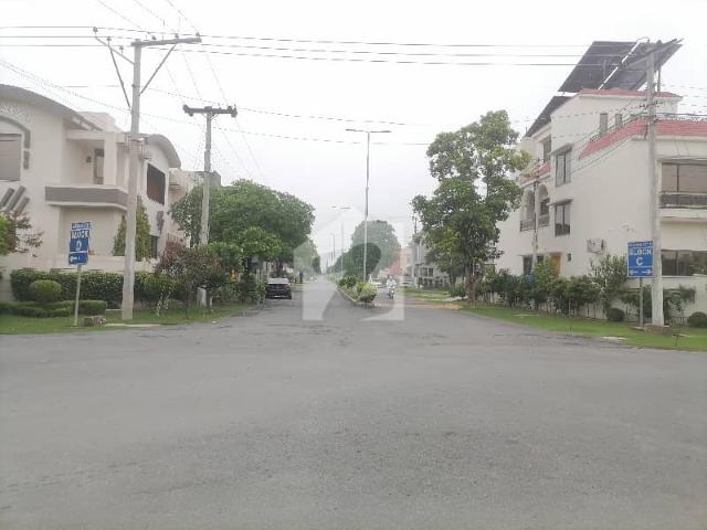 Ideal Residential Plot In Faisalabad Available For Rs. 13000