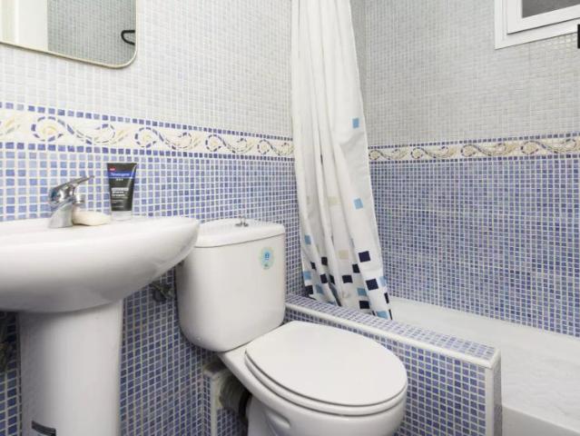 Ideal room with independent key in shared apartment, Malasaña