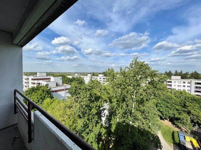 Ideale Sanierungswohnung mit Ausblick ins Grüne – Ihr Projekt wartet!