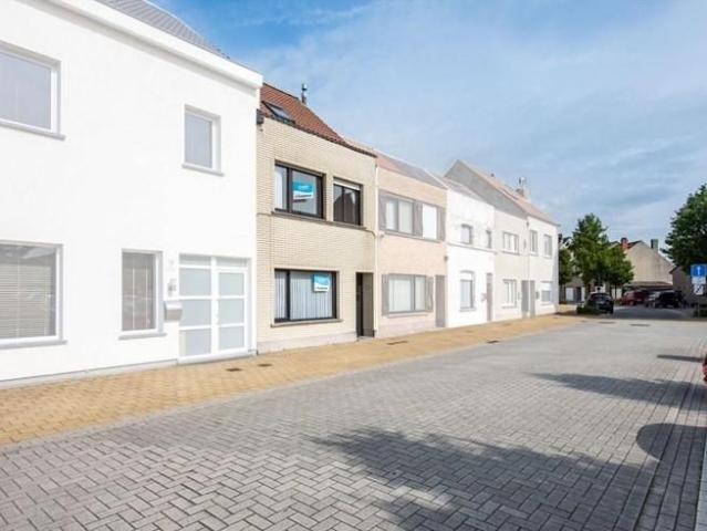 Ideale starterswoning mooi gelegen met open zicht!