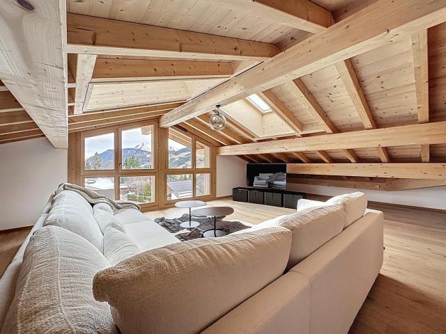 Idéalement situé au pied des pistes de La Turche, au sein d'. 177m² Les Gets