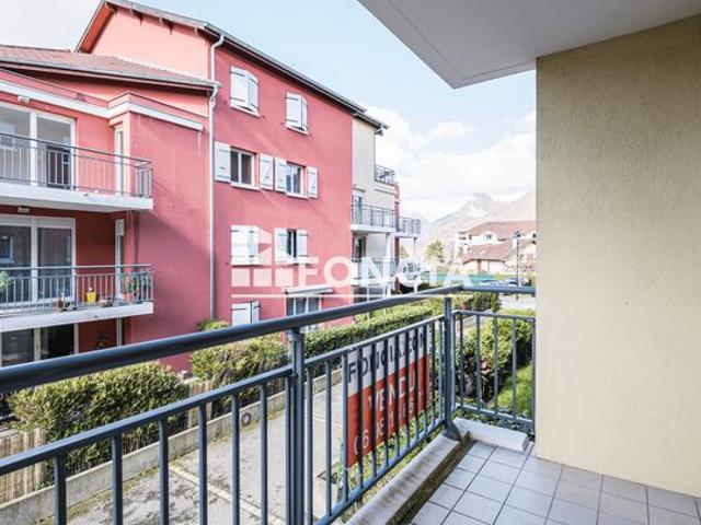 Idéalement situé à Faverges, joli T2 lumineux avec balcon et garage de 20 M2