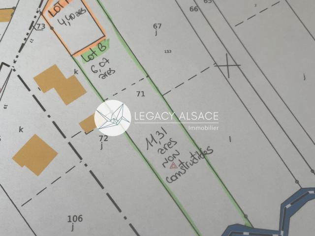 Idéalement situé terrain à bâtir de 4,40 ares!