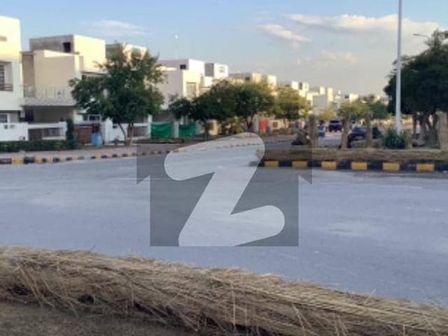 Ideally Located 10 Marla Develop Possession Plot Block H Gulberg Residencia