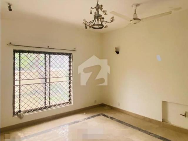 Ideally Located Facing Park House Of 2 Kanal Is Available For sale In Model Town