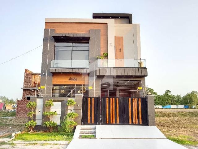 Ideally Located House For Sale In Central Park Block BB Available