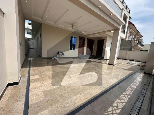 Ideally Located House Of 4500 Square Feet Is Available For sale In Islamabad G 15/2