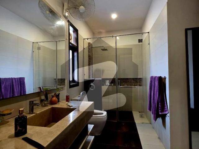 Ideally Located House Of 500 Square Yards Is Available For sale In Karachi DHA Phase 8