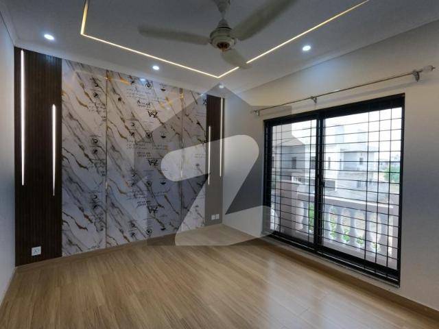 Ideally Located House Of 5 Marla Is Available For Sale In Lahore Central Park Block B