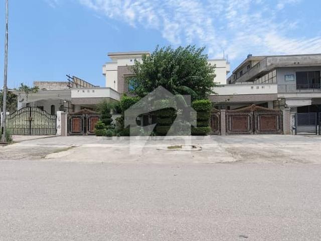 Ideally Located Main Double Road House For Sale In G 15/1 Available