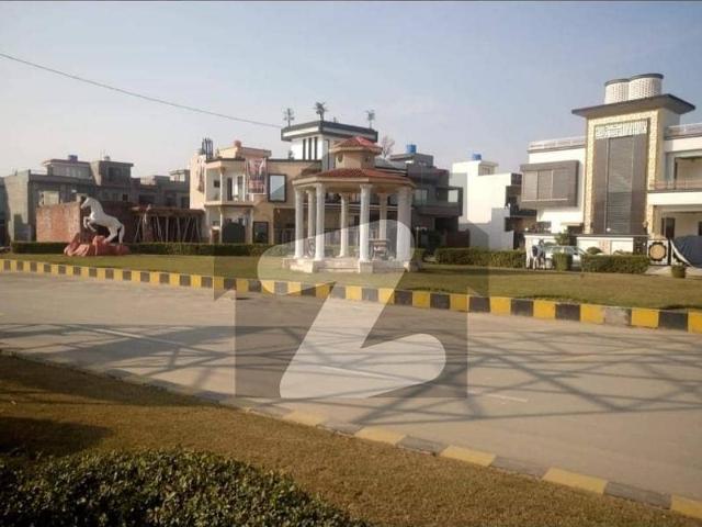 Ideally Located Prime Location Residential Plot Of 10 Marla Is Available For sale In Lahore