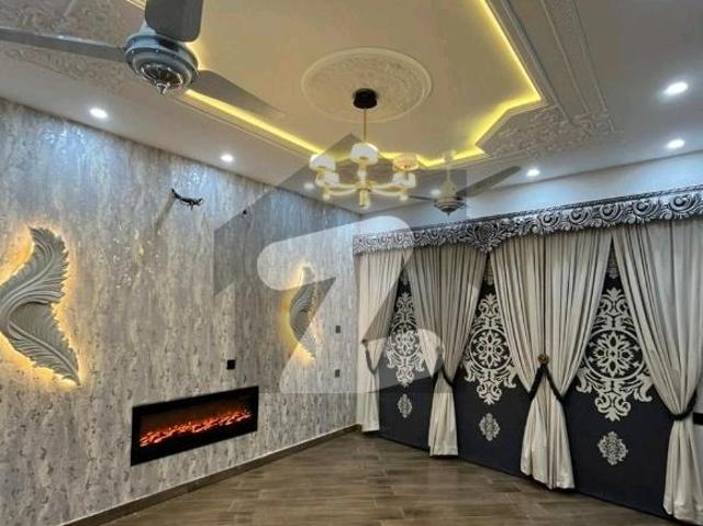 Idyllic On Excellent Location House Available In Wapda Town For sale Wapda Town