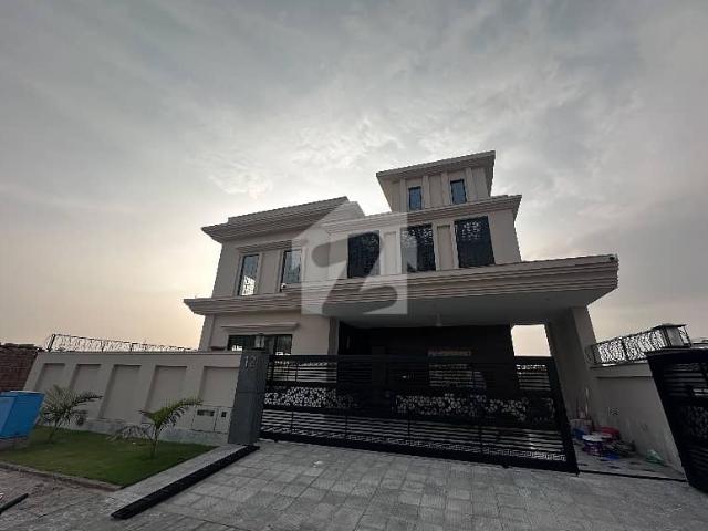 Idyllic House Available In DHA Defence Phase 5 For sale