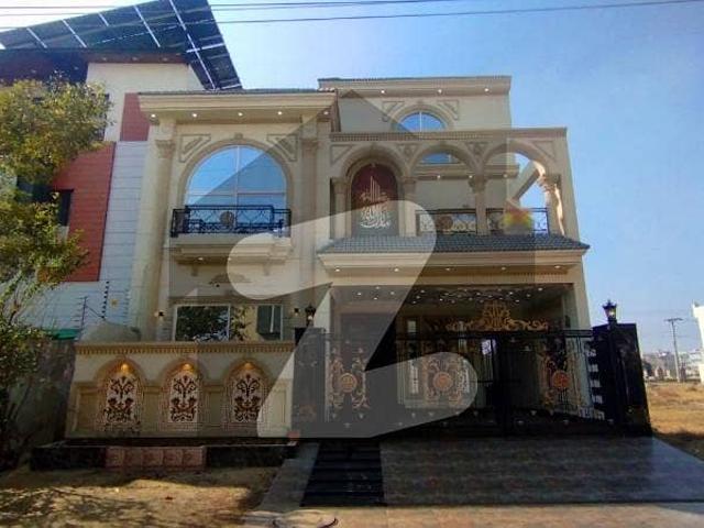 Idyllic House Available In LDA Avenue Block J For Sale