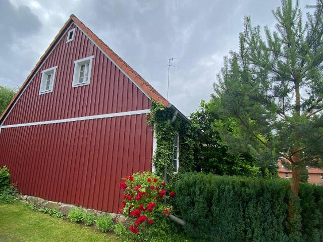 Idyllisch gelegenes, saniertes Haus am Wald mit zwei Wohnungen Provisionsfrei!