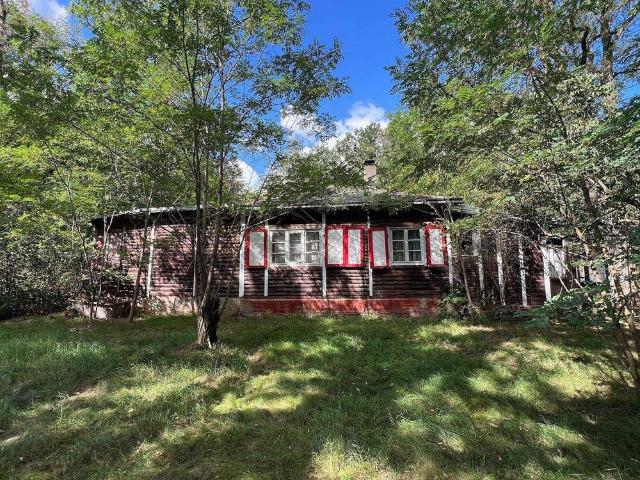 Idyllisches Wald, Wiesen und Wohngrundstück in Medingen bei Dresden