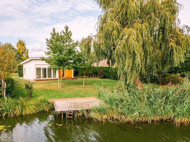 Idyllisches Wohnen an der Havel Bungalow mit direktem Zugang zum Wasser