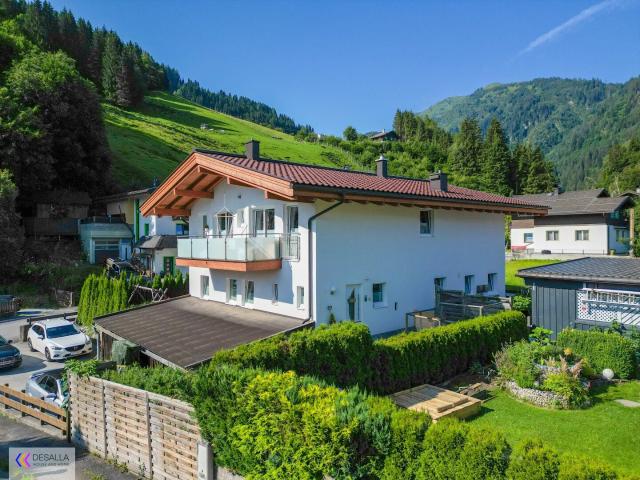 Idyllisches Zweifamilienhaus in Hollersbach im Pinzgau