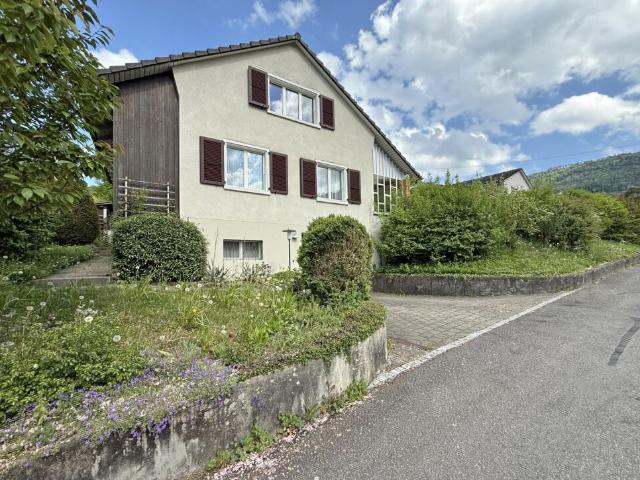 Idyllisches Einfamilienhaus mit grosszügigem Garten