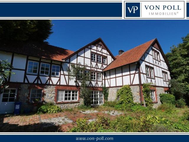 Renovierungsbedürftiges Landhaus: Viele Nutzungsmöglichkeiten für Ihren persönlichen Rückzugsort
