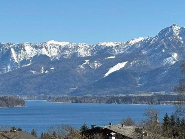 Idyllisches Landhaus mit Seeblick