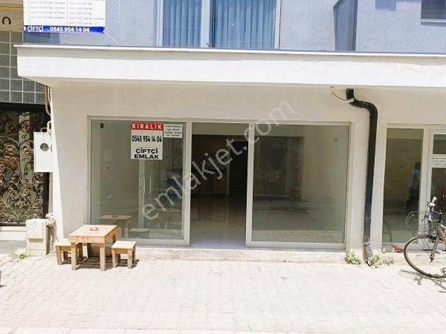 Çiftçi Emlak 'tan Semerciler Mh Lüleci Sk'ta 44 M² Net Dükkan Bosna Cd 50 M Mesafede
