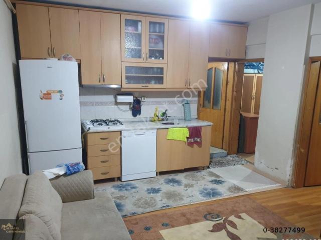 Çiftlik Mahallesinde Satılık 2+1 Giriş Kat Daire