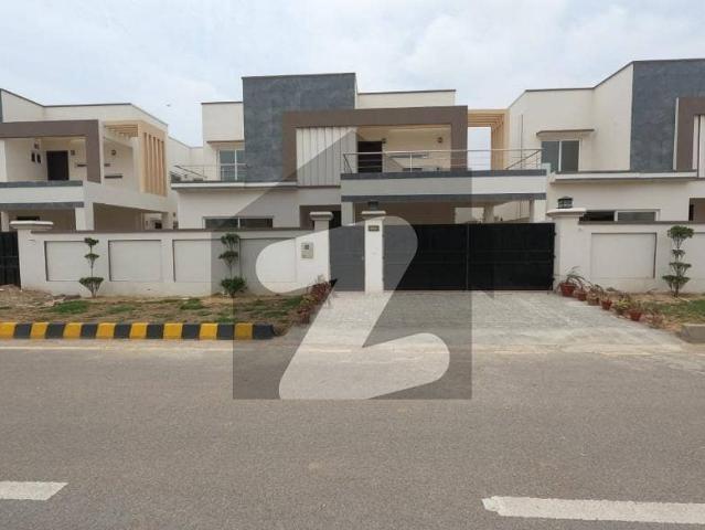 Ih 500 sq upper portion available for rent