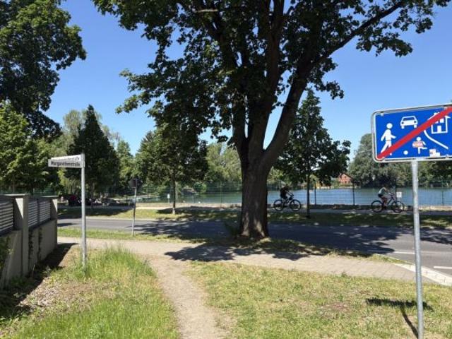 Ihr Grundstück am See