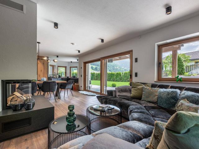 Ihr Logenplatz in den Alpen – Sonnige Wohnung nahe Skilift & Panorama