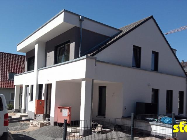 IHR NEUES WOHLFÜHLZUHAUSE * MODERNE DOPPELHAUSHÄLFTE * ERSTBEZUG!